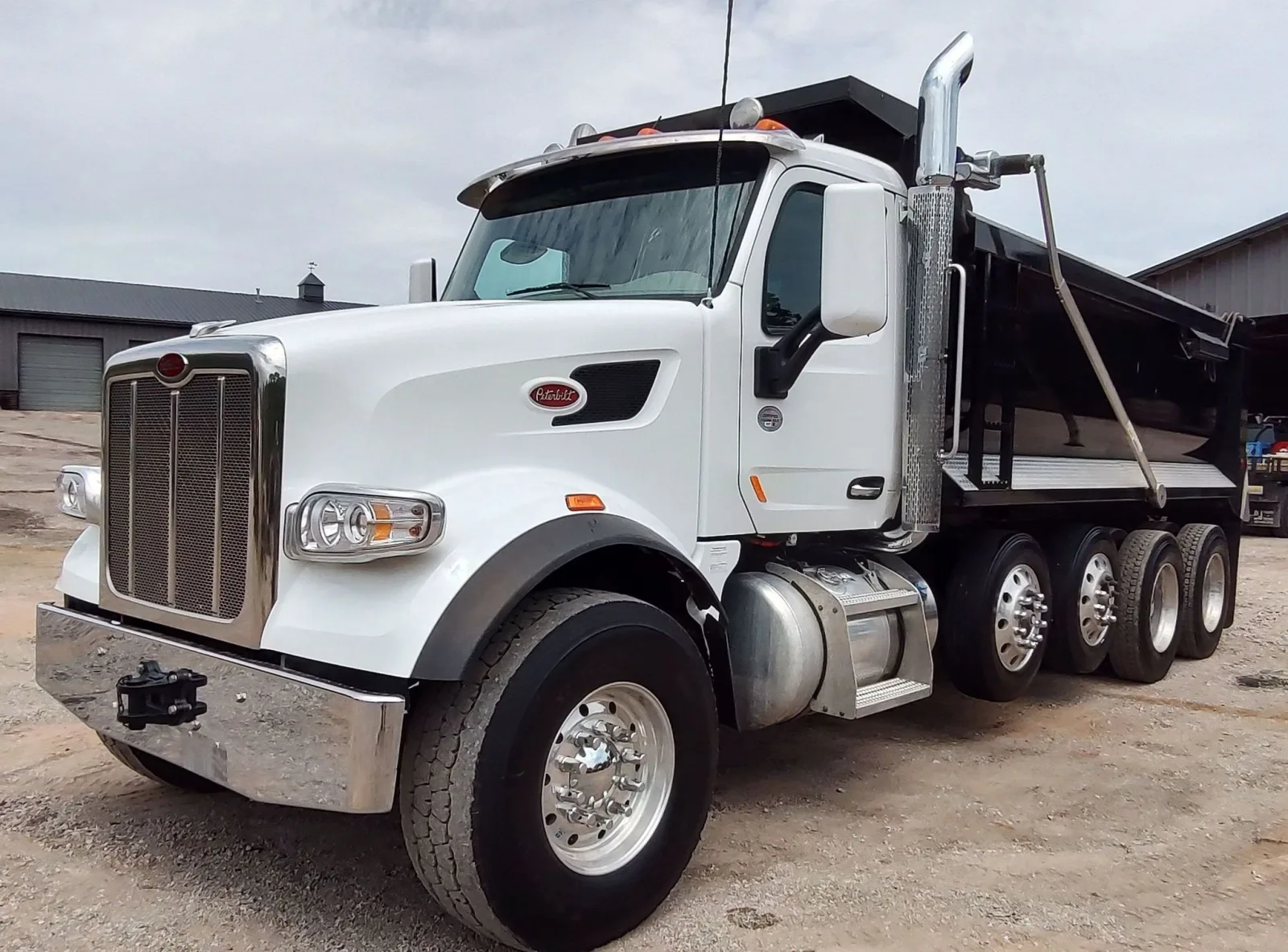 2021 Peterbilt 567