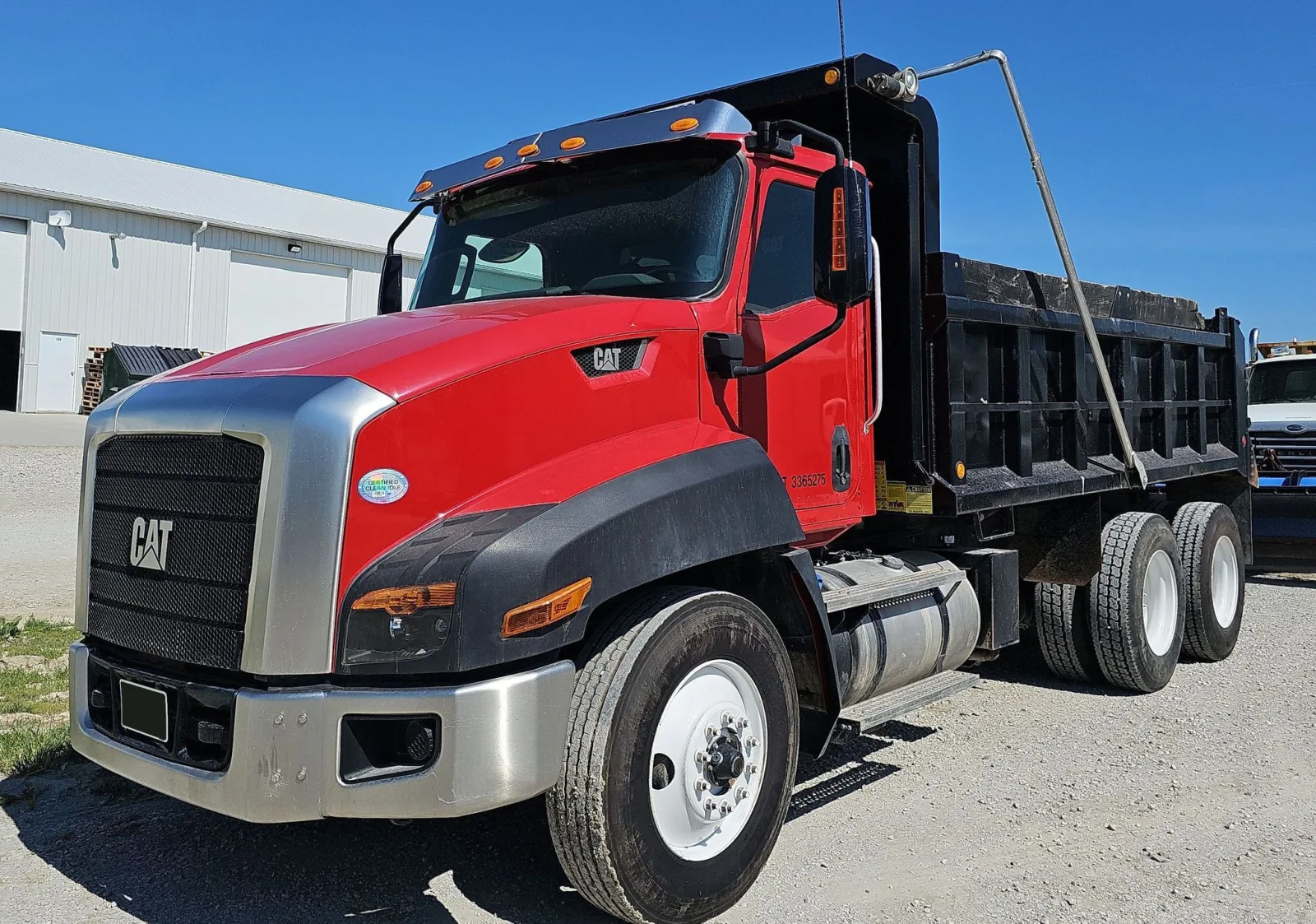 2017 Caterpillar CT660