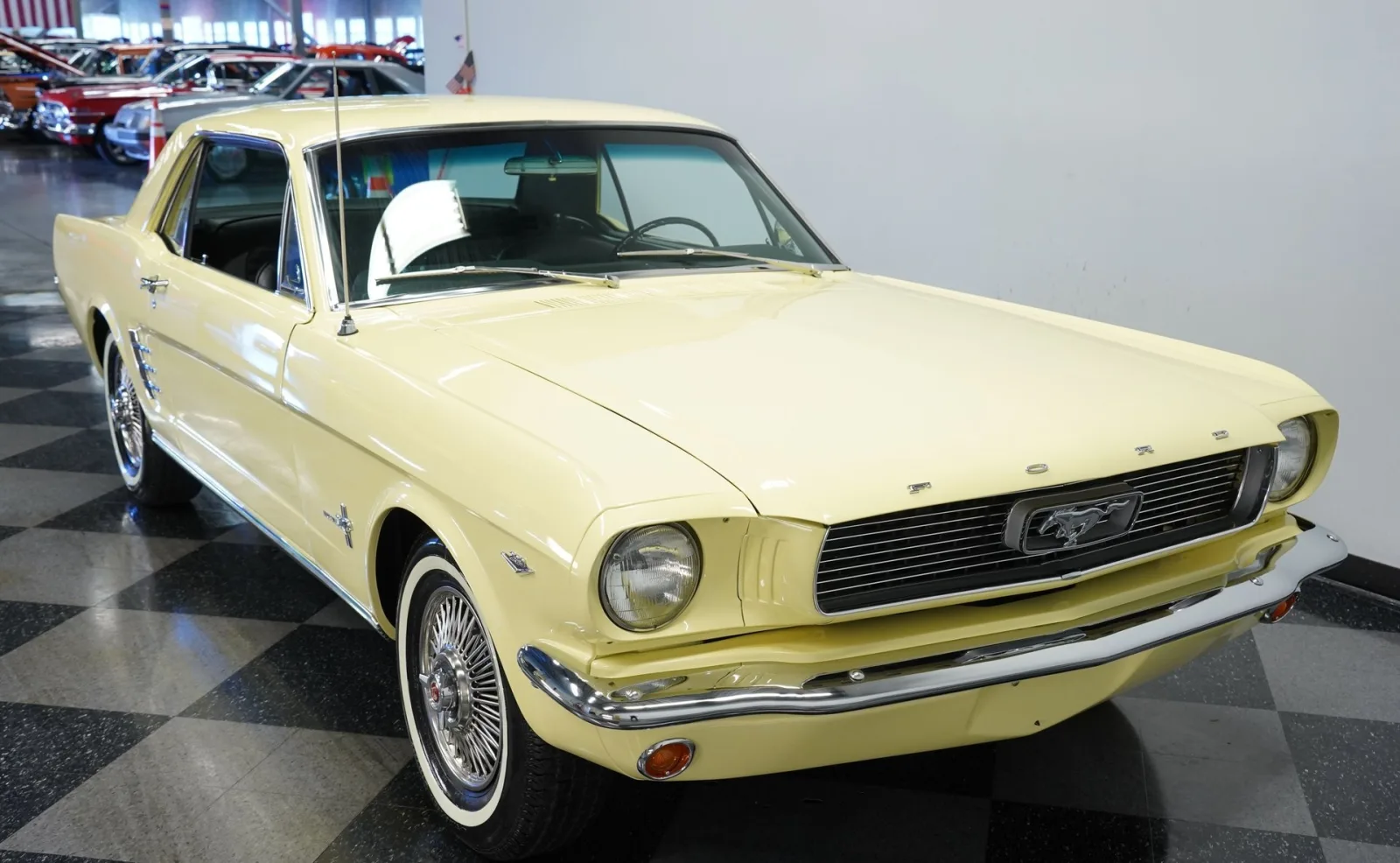 1966 Ford MUSTANG